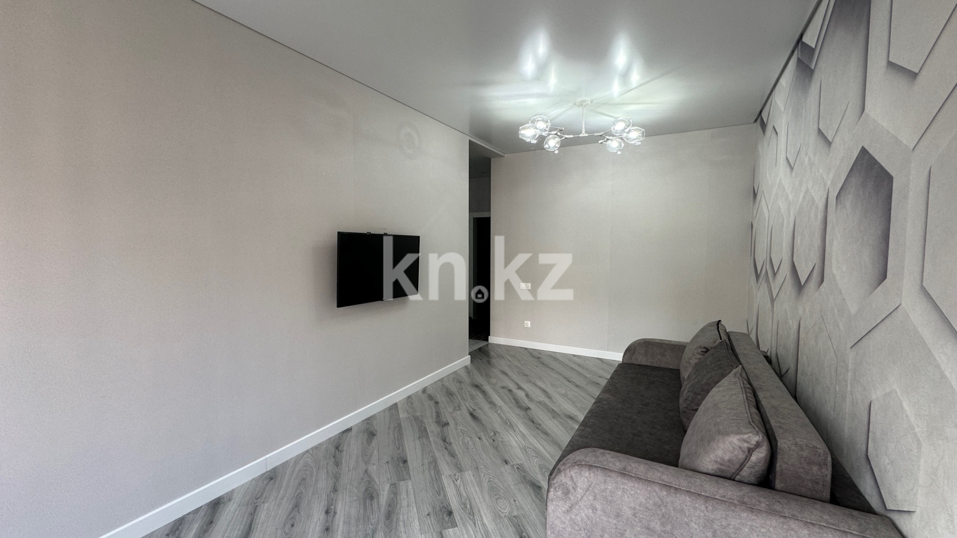 Аренда 4-комнатной квартиры, 96.4 м², ул. Тажибаевой - Продажа квартир в Алматы фото 10 из 17