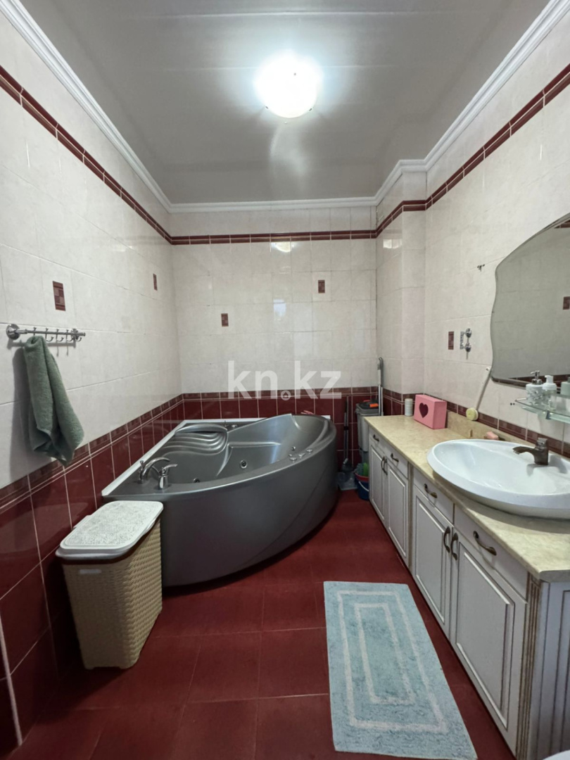 Продажа 4-комнатного дома, 321 м², ул. Кунгей - Продажа домов, коттеджей в Караганде фото 21 из 26