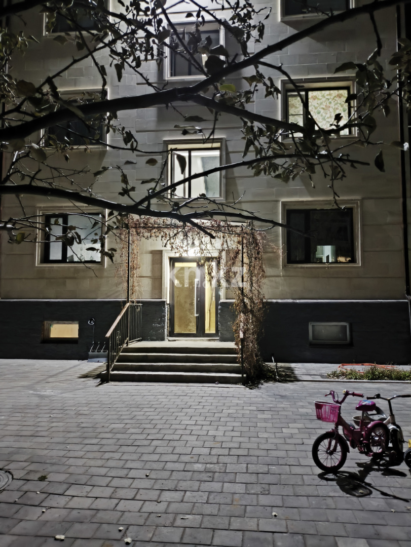 Продажа 3-комнатной квартиры, 95 м², ул. Муканова, дом  59в в Караганде - фото 3