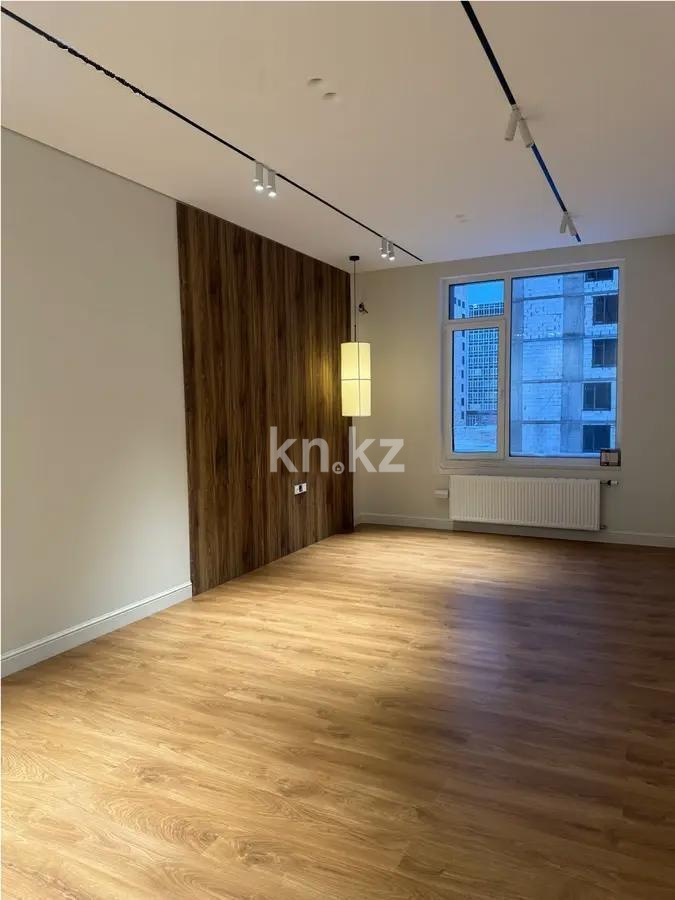 Продажа 2-комнатной квартиры, 68 м², ул. Достык, дом  8 - Продажа квартир без посредников в Астане фото 1 из 4