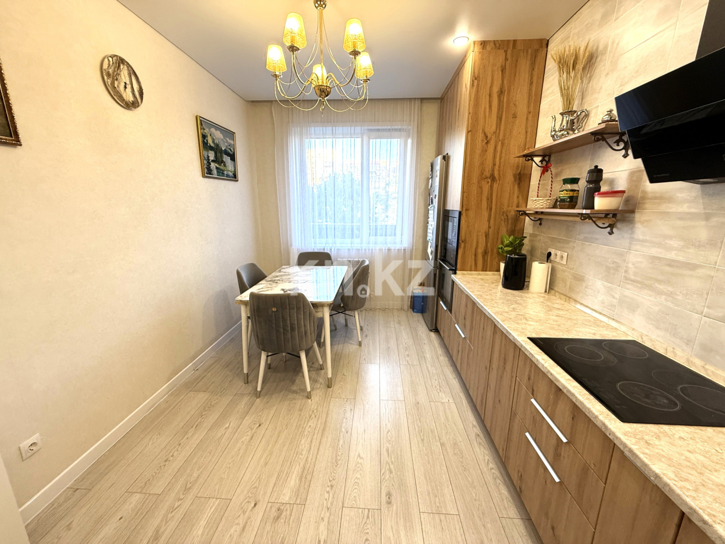 Продажа 3-комнатной квартиры, 87 м², пр. Шахтеров, дом  46/1 в Караганде - фото 3