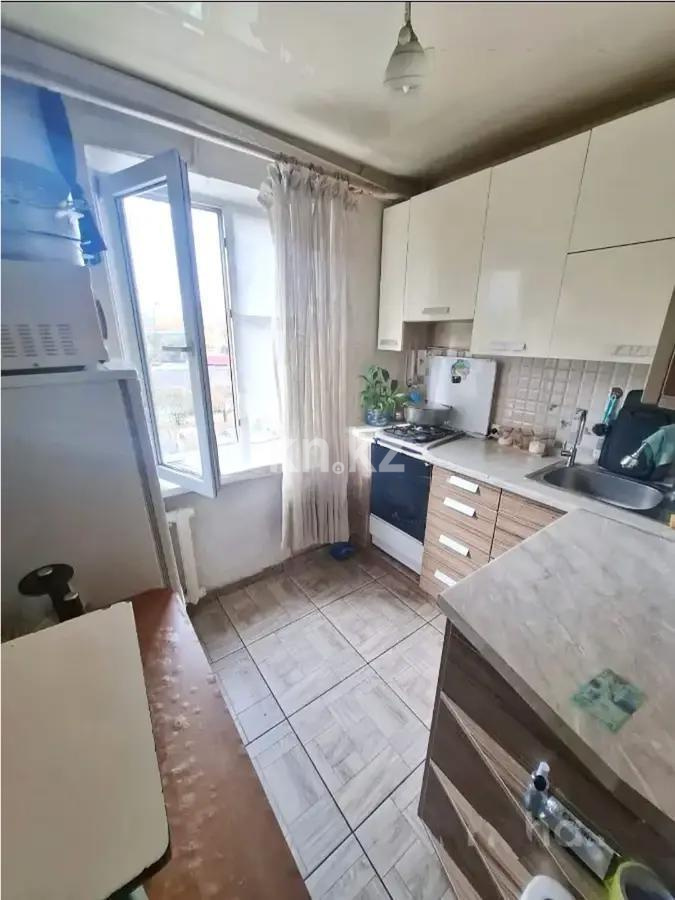 Продажа 1-комнатной квартиры, 33 м², мкр-н 10, дом  22 в Алматы - фото 2