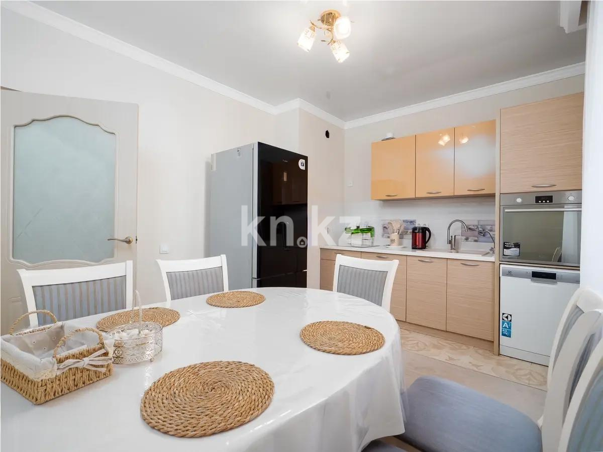Продажа 2-комнатной квартиры, 81 м², ул. Рыскулбекова, дом  28/1 в Алматы - фото 3