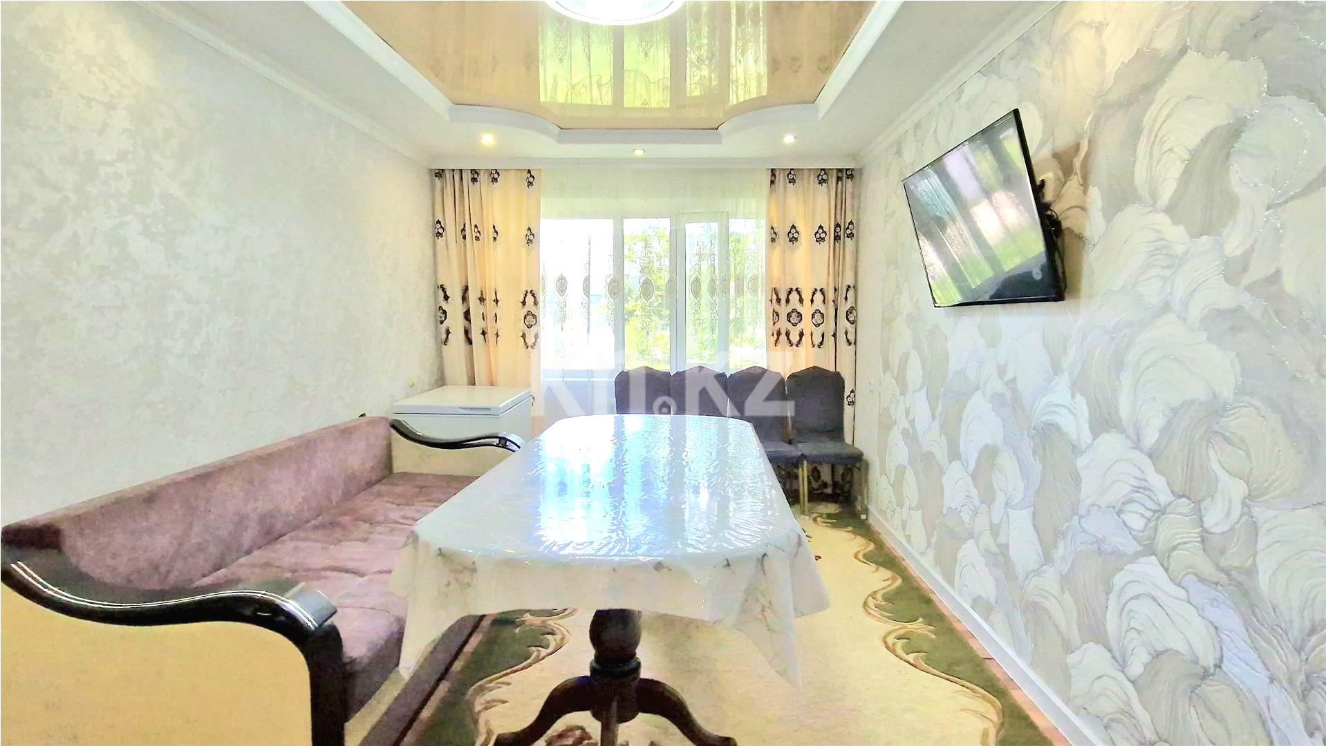 Продажа 3-комнатной квартиры, 63 м², мкр-н 15 - Продажа  трехкомнатных квартир в Караганде фото 1 из 16
