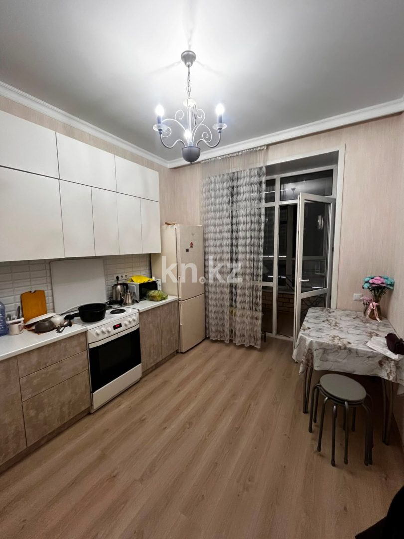 Аренда 1-комнатной квартиры, 38 м² - Аренда квартир помесячно в Астане фото 1 из 8