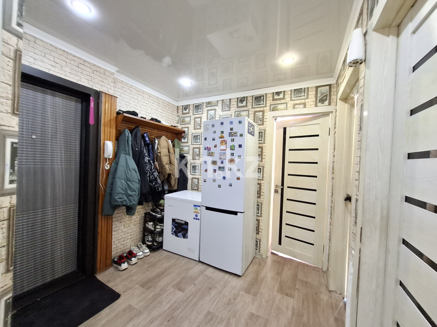 Продажа 3-комнатной квартиры, 62.5 м², 18мкр, дом  9 - Продажа квартир в Караганде фото 11 из 16