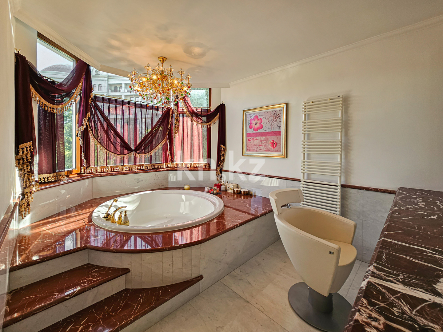 Аренда 6-комнатного дома, 540 м² - Аренда недвижимости в Алматы фото 17 из 40