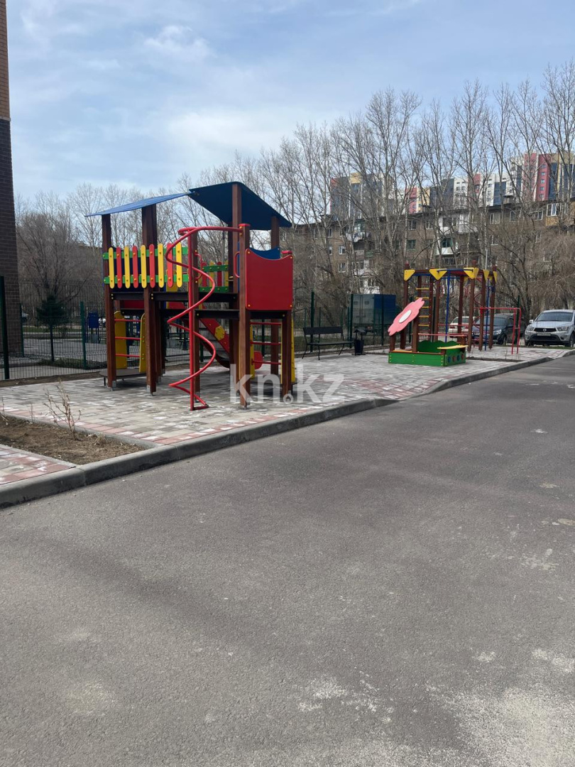 Продажа 3-комнатной квартиры, 81 м², ул. Сарыарка - Продажа  трехкомнатных квартир в Караганде с фото фото 4 из 11