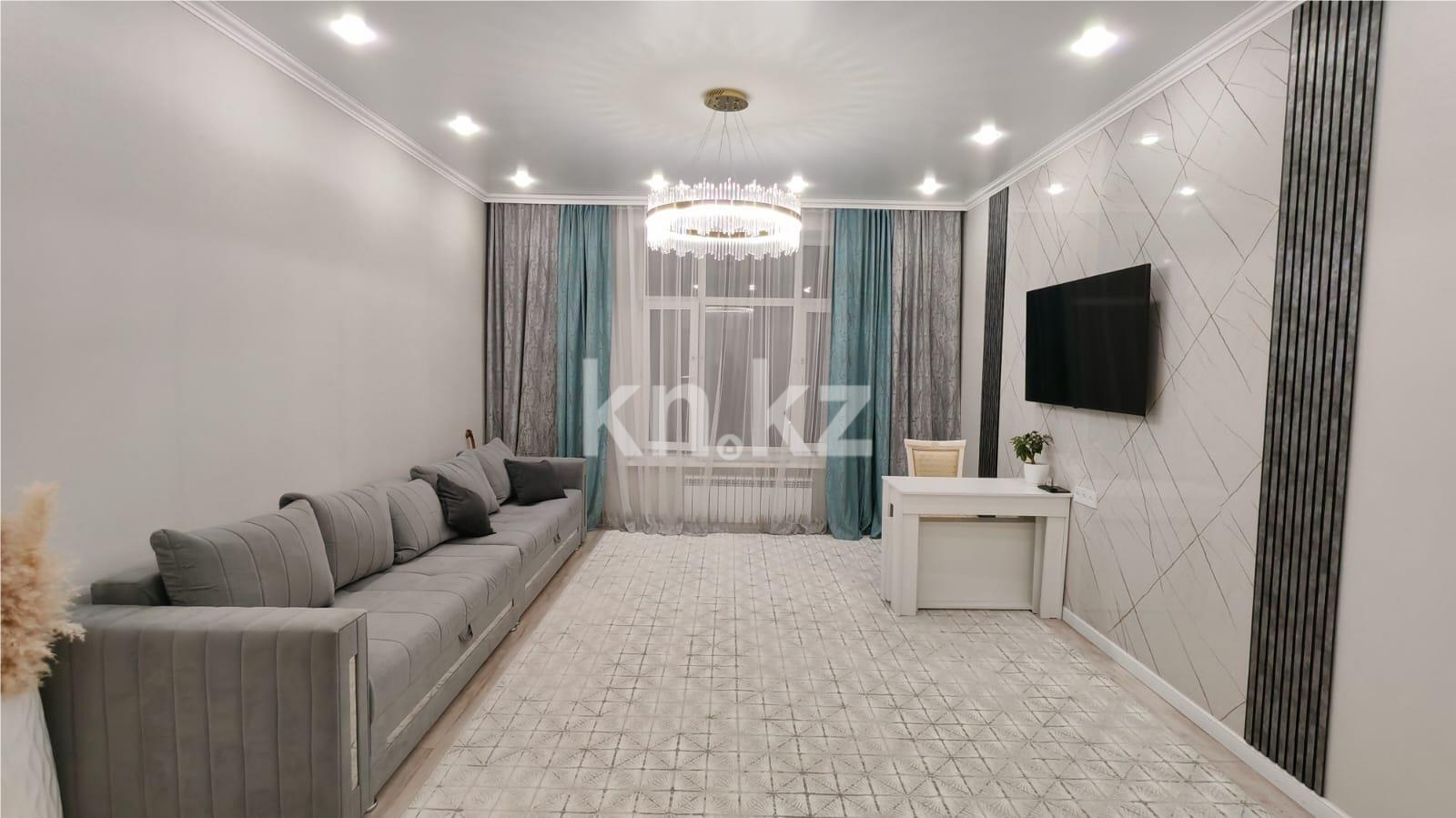 Продажа 3-комнатной квартиры, 92 м², ул. Дюсембекова - Продажа  трехкомнатных квартир в новостройках Караганды фото 1 из 18