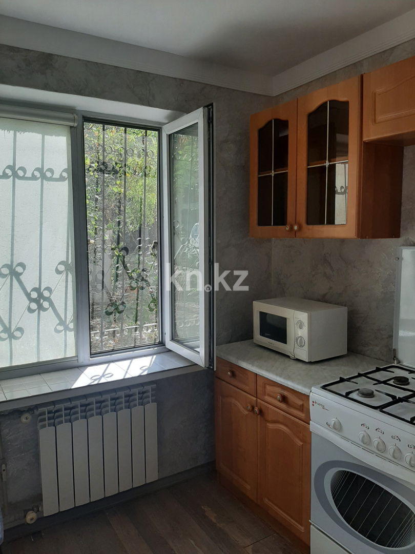 Аренда 2-комнатной квартиры, 43 м², ул. Жумалиева, дом  150 - ул. Жамбыла - Аренда жилой и коммерческой недвижимости в Алматы фото 1 из 7