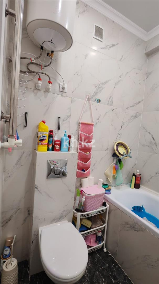 Продажа 2-комнатной квартиры, 68 м², ул. Ашимова - Продажа  двухкомнатных квартир в Караганде фото 17 из 22