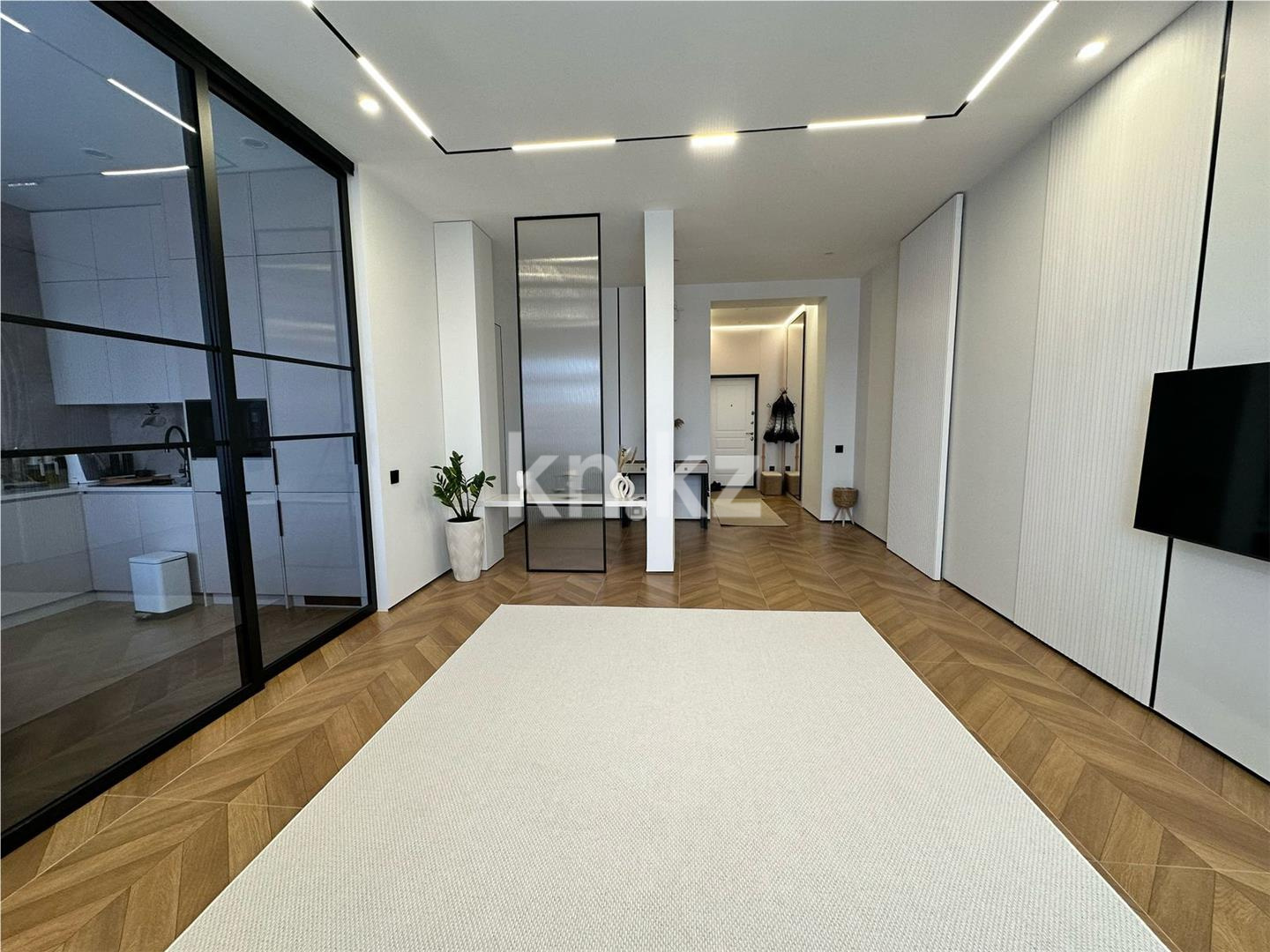 Продажа 2-комнатной квартиры, 63 м², пр. Республики, дом  49 - Продажа  двухкомнатных квартир в Караганде фото 2 из 17