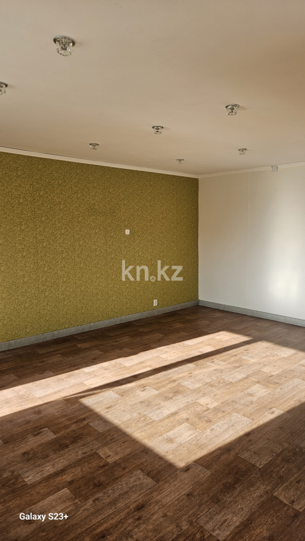 Продажа 2-комнатной квартиры, 47 м², ул. Абая, дом  46 - Продажа и аренда недвижимости в Абае фото 1 из 4