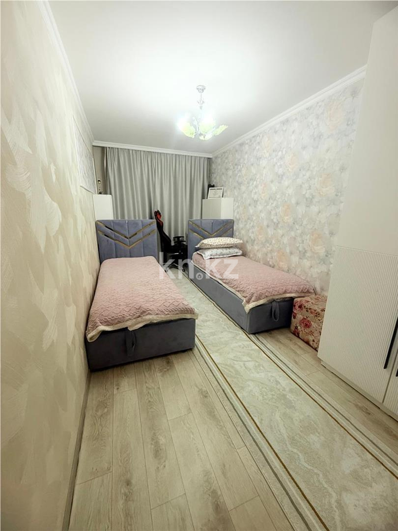 Продажа 4-комнатной квартиры, 76 м², ул. Университетская - Продажа  четырехкомнатных квартир в Караганде фото 5 из 11