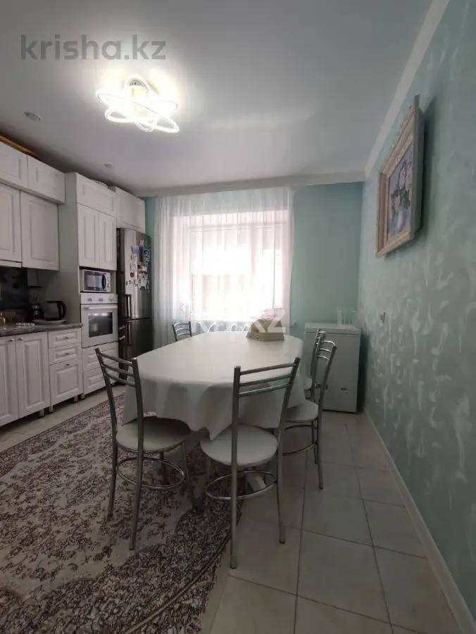 Продажа 4-комнатной квартиры, 110 м², ул. Муканова - Продажа  четырехкомнатных квартир в Караганде фото 9 из 35