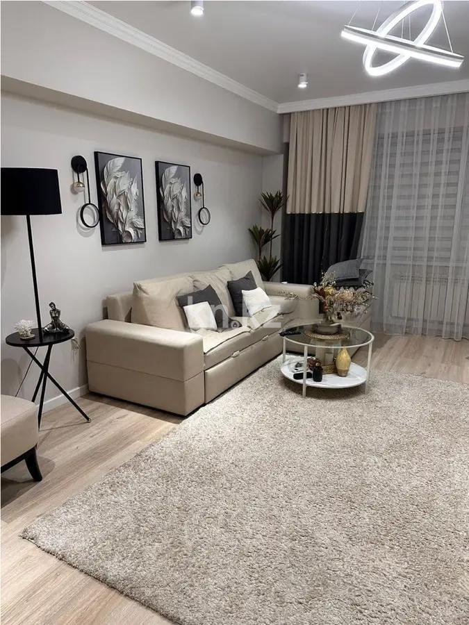 Продажа 3-комнатной квартиры, 100 м², ул. Варламова, дом  27д - Продажа квартир в Алматы фото 1 из 4