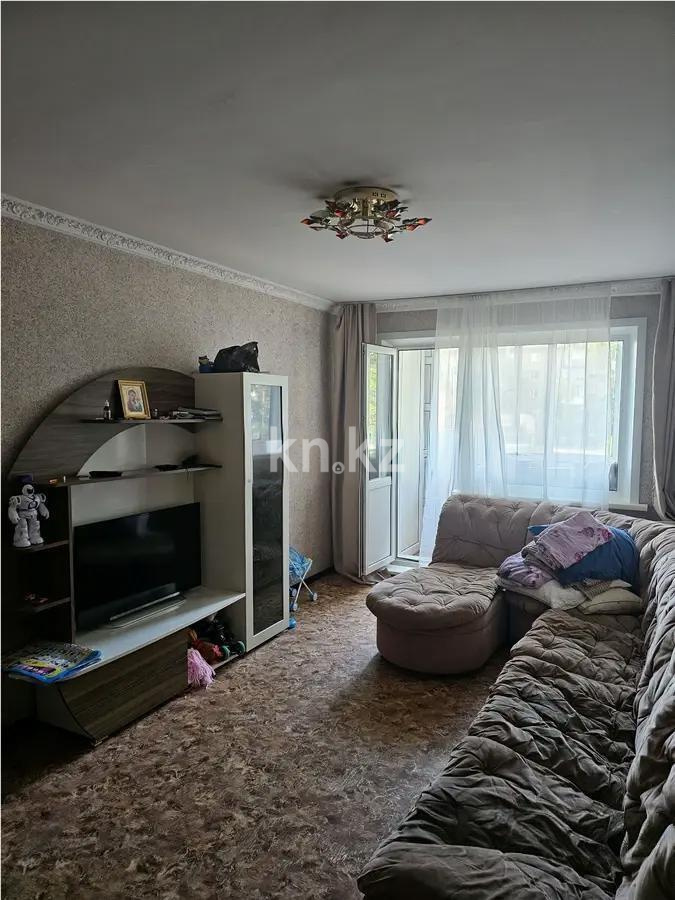 Продажа 3-комнатной квартиры, 62 м², мкр-н 22, дом  3 - Продажа  трехкомнатных квартир в Караганде без посредников фото 1 из 6