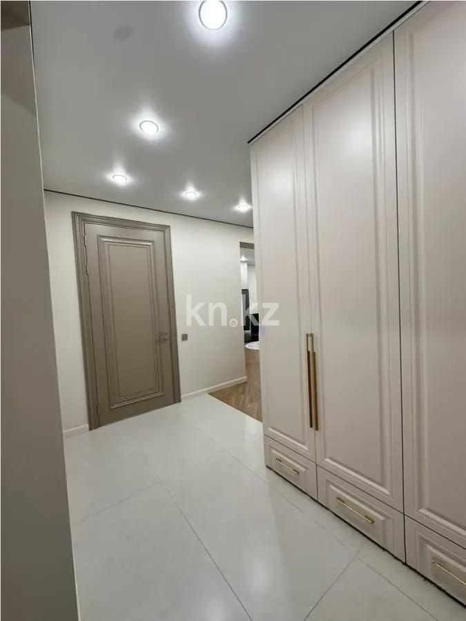 Продажа 2-комнатной квартиры, 52.5 м², ул. Жандосова, дом  94а в Алматы - фото 4