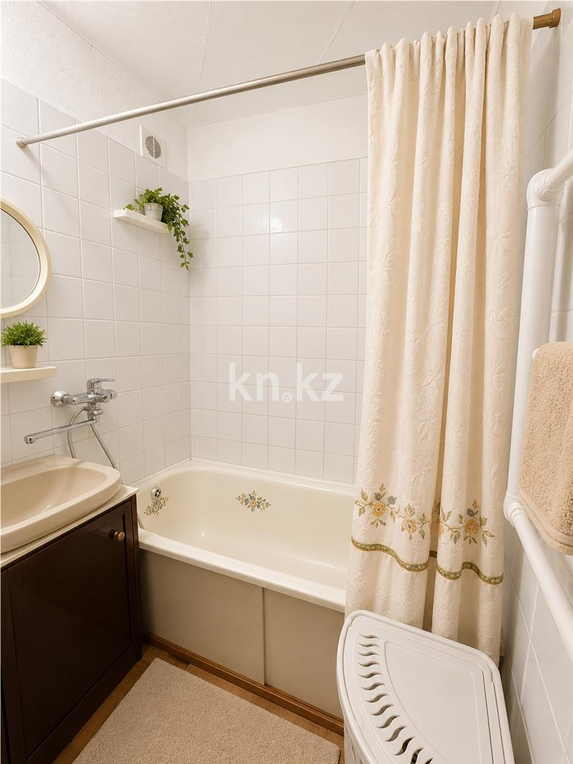 Продажа 3-комнатной квартиры, 66 м² - Продажа зданий в Алматинской области фото 5 из 6