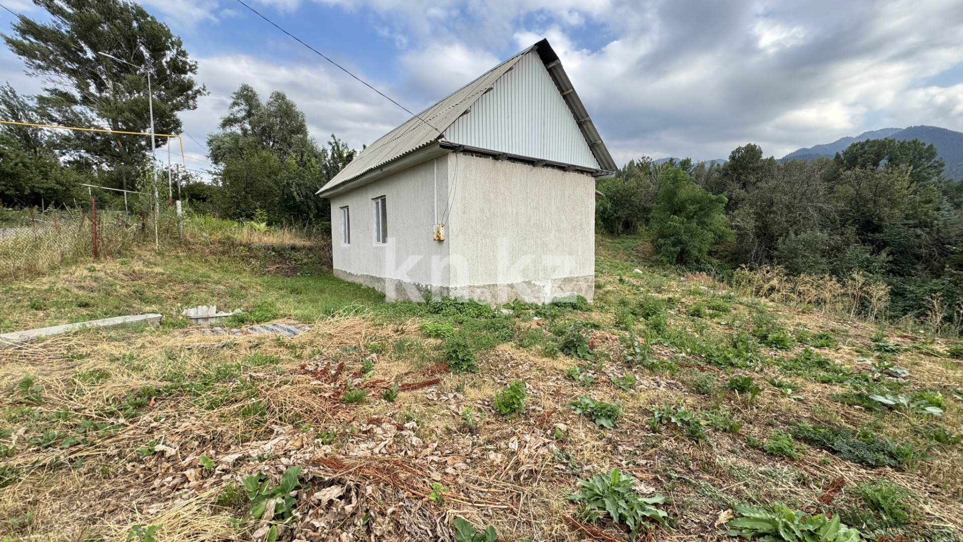 Продажа 1-комнатного дома, 50 м², Жандосова, дом  1 - Продажа и аренда недвижимости в Алматинской области фото 1 из 3