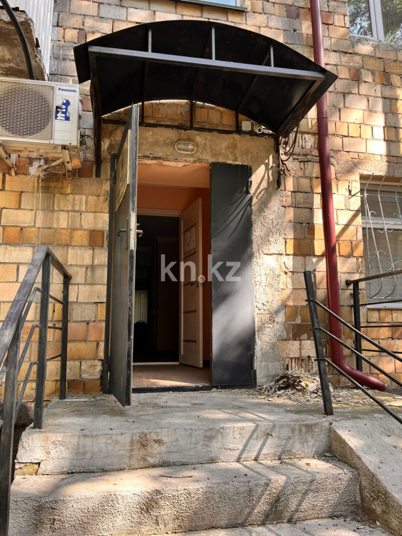 Продажа , 54.7 м², ул. Ермекова, дом  43 - Продажа офисных и торговых помещений в Караганде фото 1 из 8