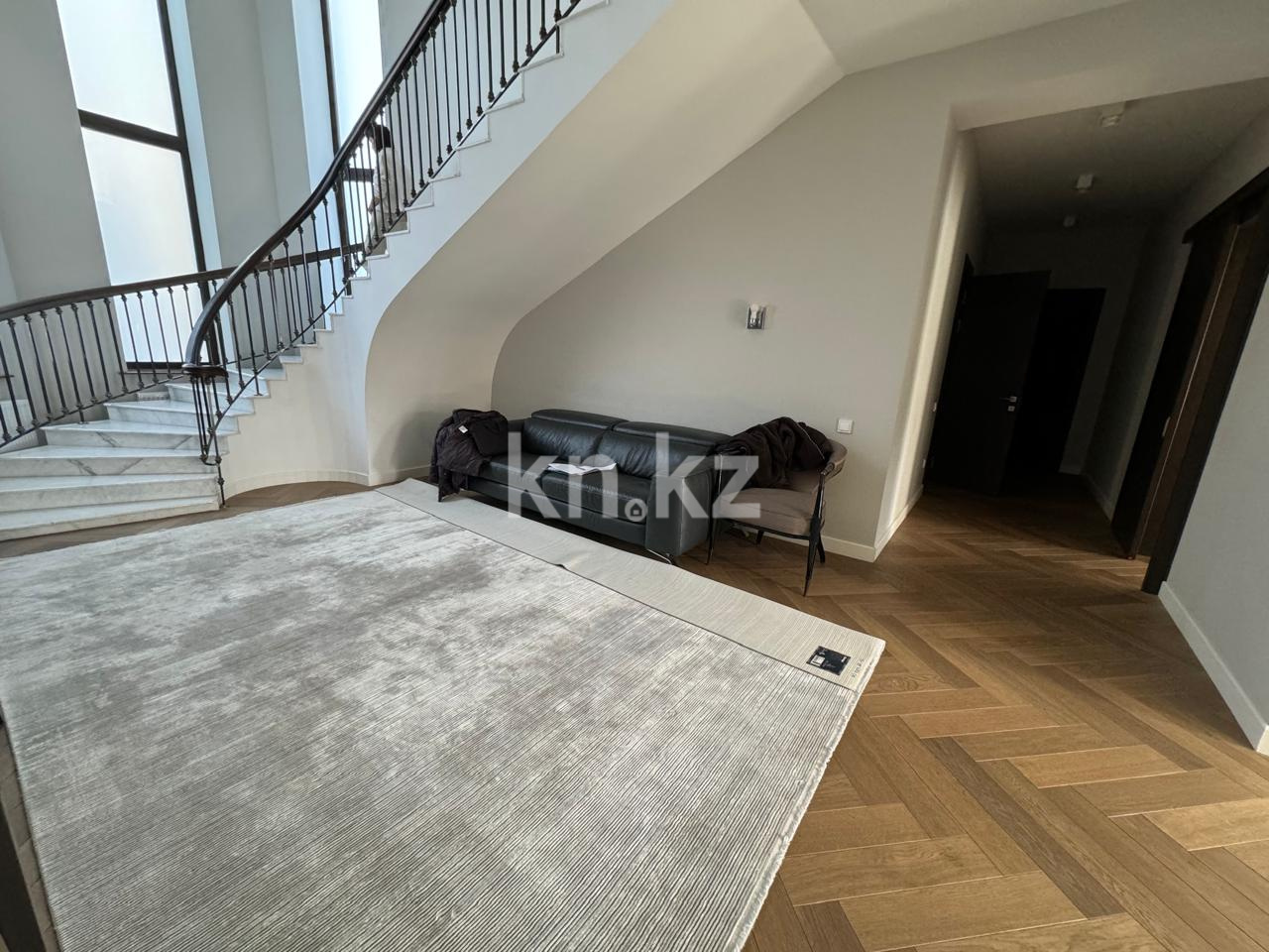 Аренда 5-комнатного дома, 380 м², Кыз Жибек, дом  18 - Аренда домов в Астане фото 11 из 40