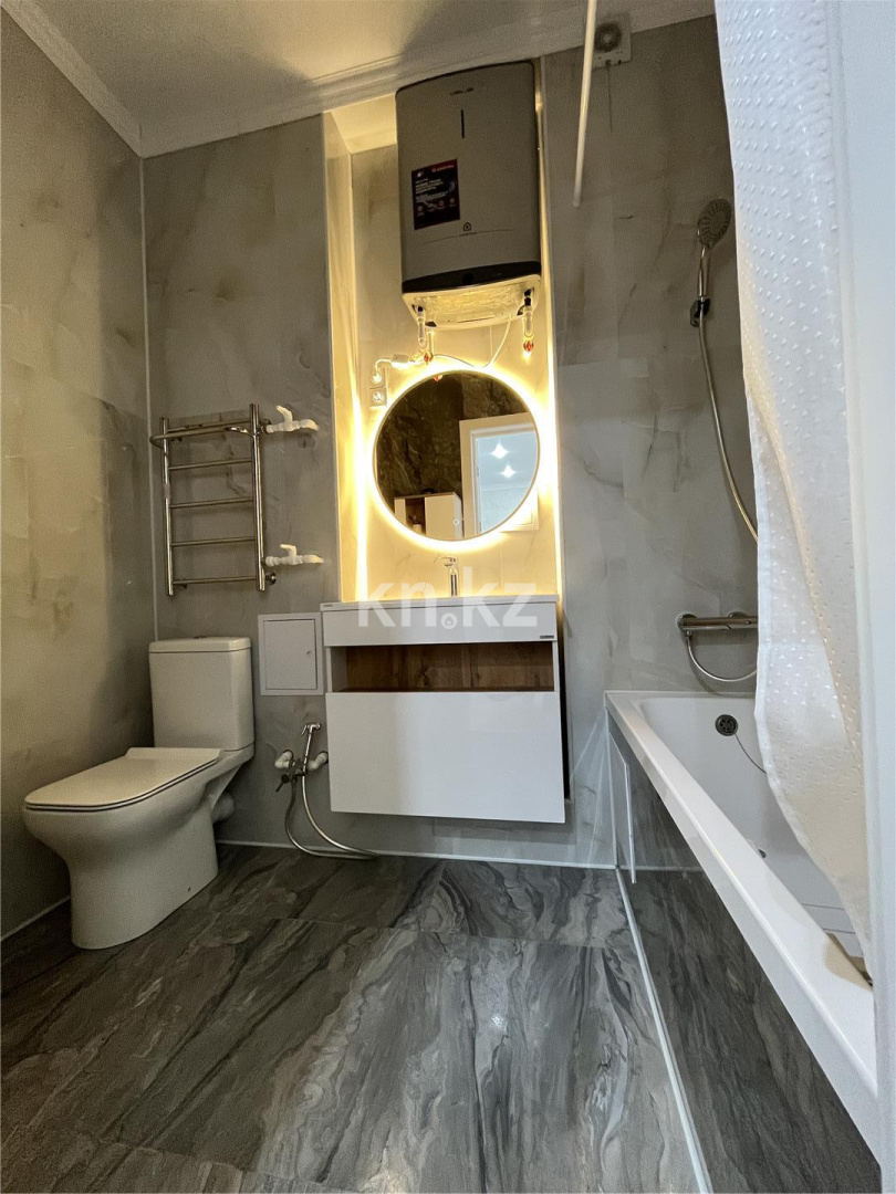 Продажа 2-комнатной квартиры, 64 м², ул. Ашимова - Продажа квартир в Караганде фото 13 из 23