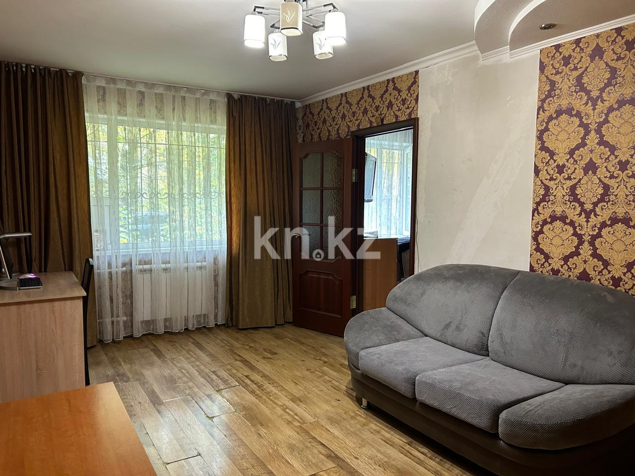 Продажа 3-комнатной квартиры, 60 м², ул. Алиханова в Караганде - фото 2