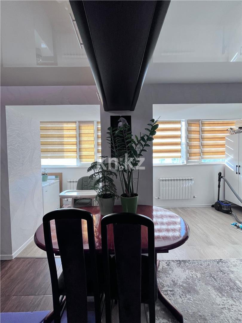 Продажа 2-комнатной квартиры, 57 м² - Продажа  двухкомнатных квартир в Караганде на Юго-Востоке фото 17 из 36