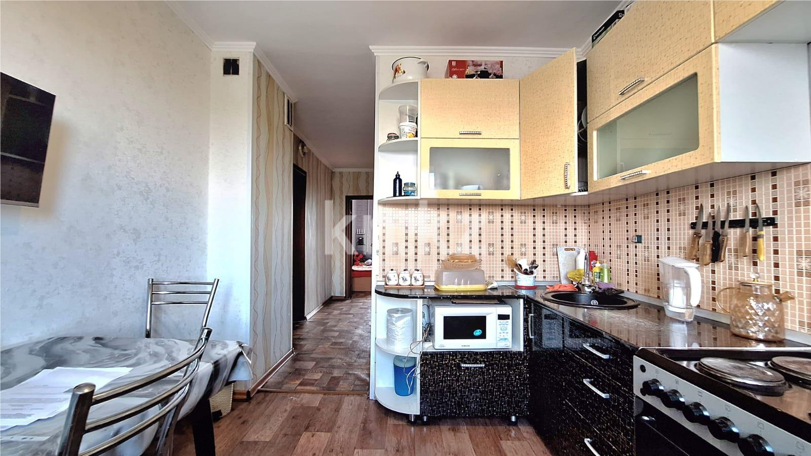 Продажа 4-комнатной квартиры, 77 м², ул. Карла Маркса - Продажа квартир в Караганде фото 10 из 15