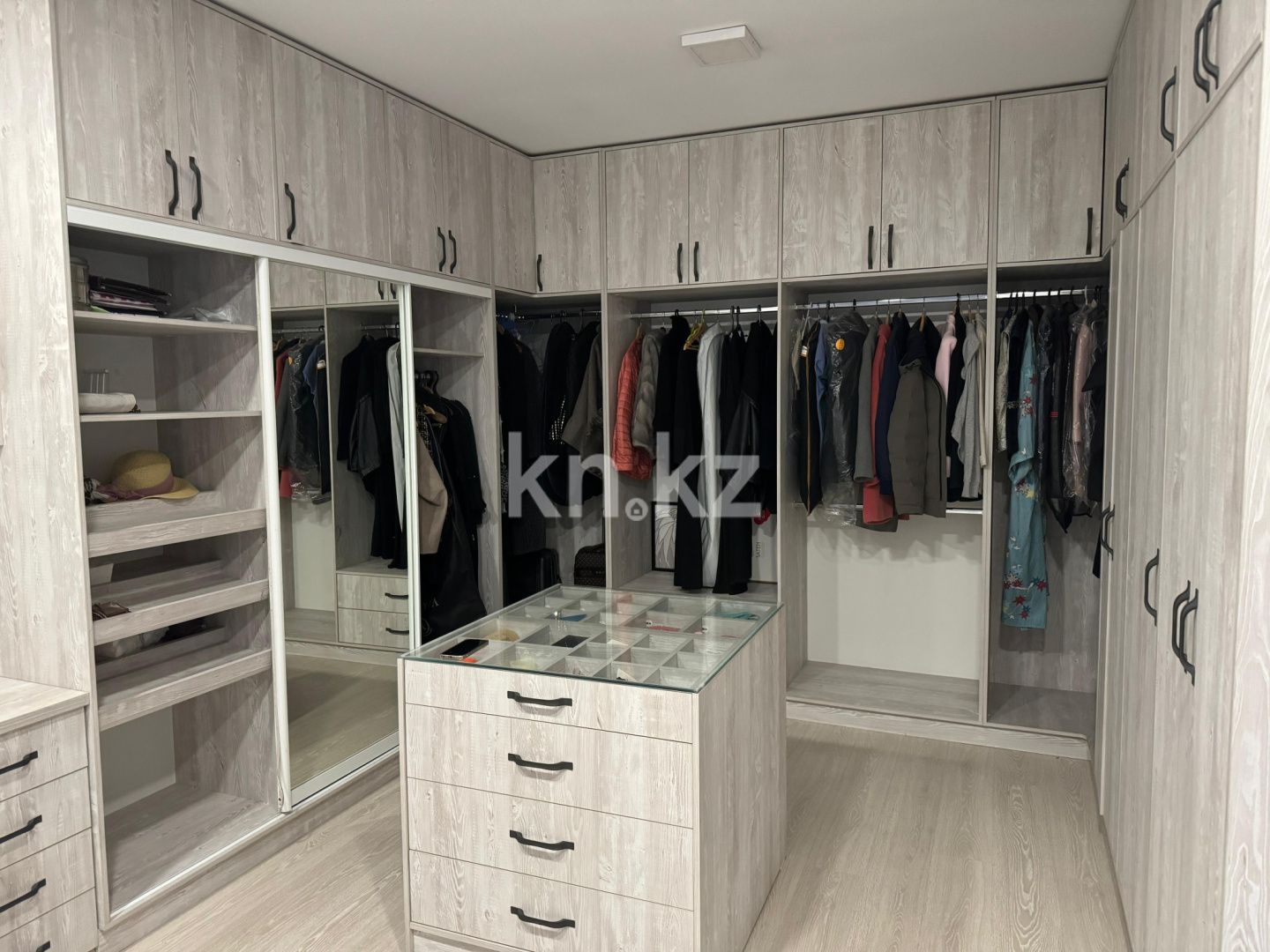 Продажа 4-комнатной квартиры, 160 м² - Продажа квартир в Казахстане - страница 50 фото 12 из 24