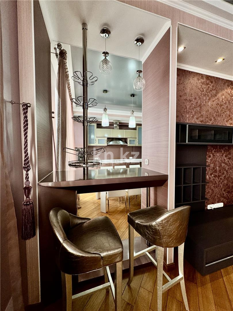 Продажа 6-комнатной квартиры, 227 м², ул. Ерубаева, дом  50/6 - Продажа  пятикомнатных квартир в Караганде фото 6 из 59