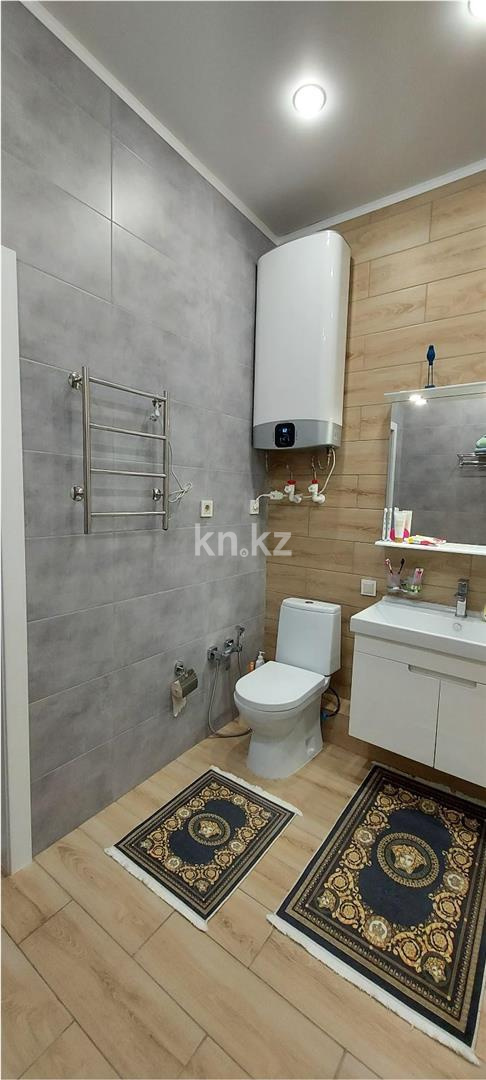 Продажа 3-комнатной квартиры, 92 м², пр. Шахтеров в Караганде - фото 8