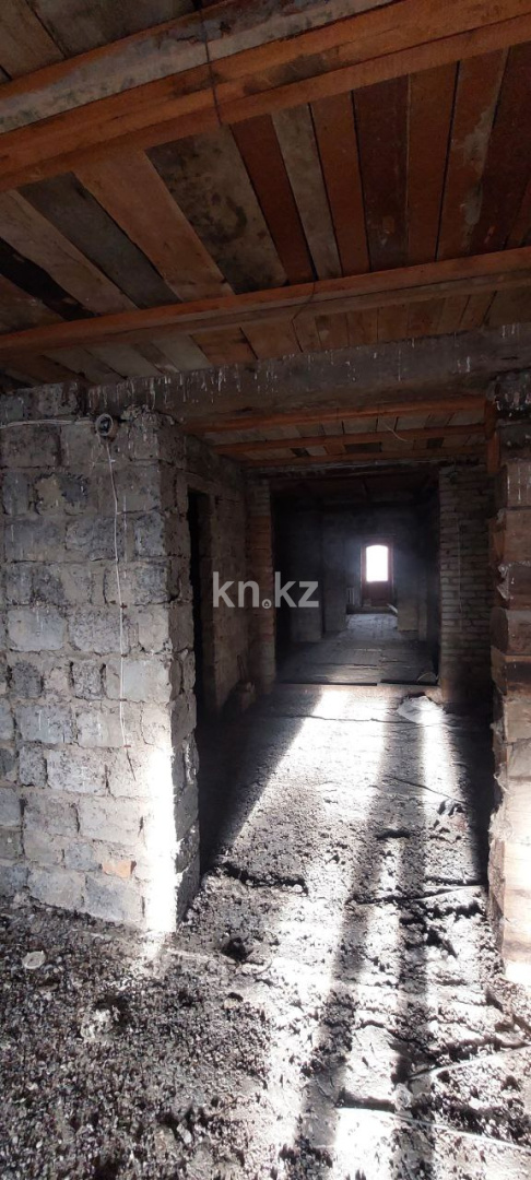 Продажа 9-комнатного дома, 517.9 м², Досжанова, дом  9 - Продажа квартир в Костанае фото 13 из 40