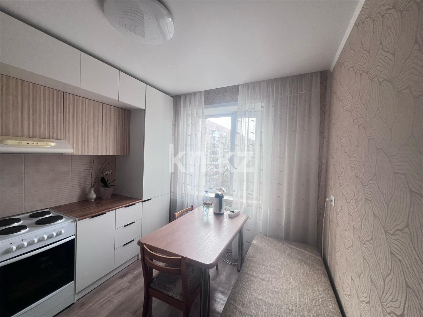 Продажа 3-комнатной квартиры, 66 м², мкр-н Степной-1, дом  5/48 - Продажа  трехкомнатных квартир в Караганде фото 1 из 6