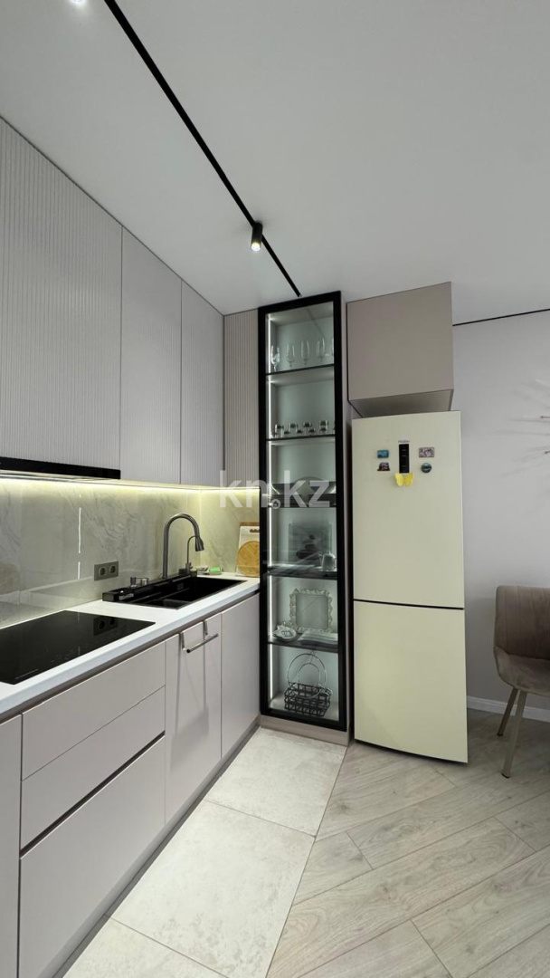 Продажа 2-комнатной квартиры, 48 м², пр. Райымбека - Продажа  двухкомнатных квартир в Алматы фото 1 из 26