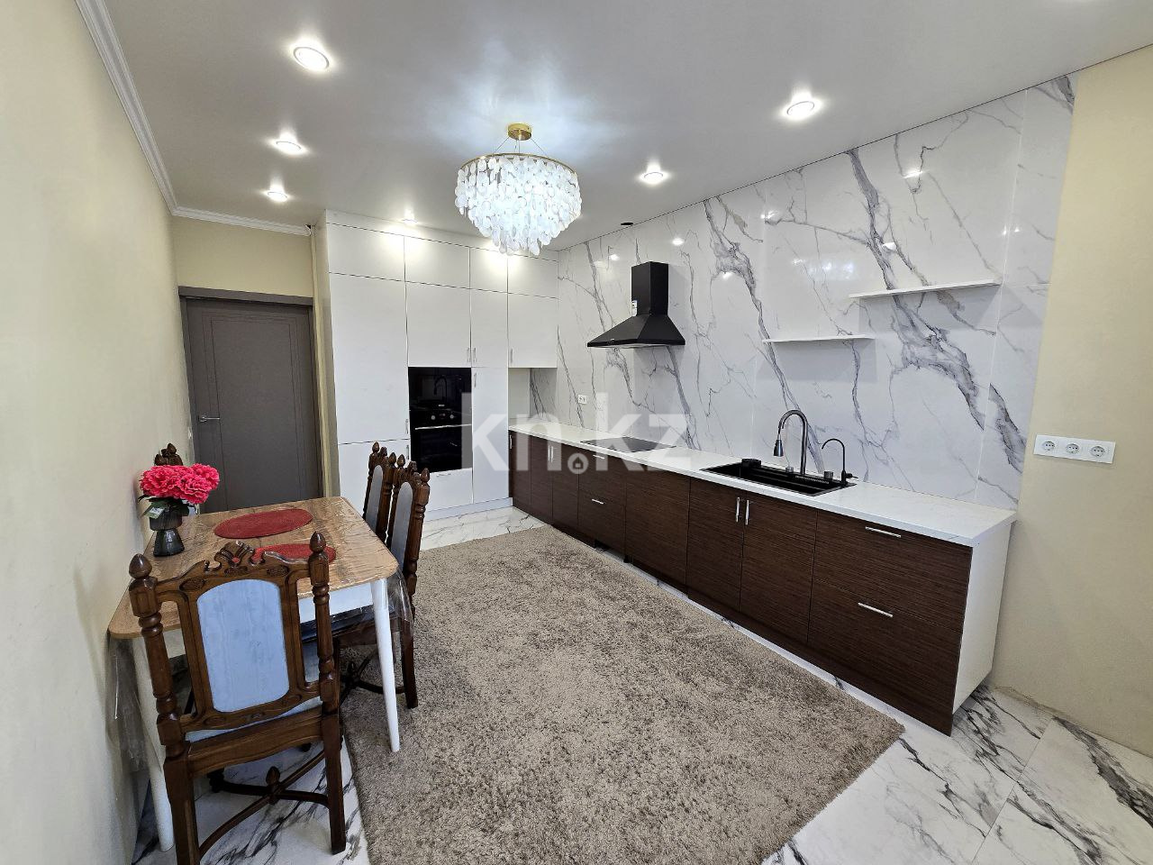 Продажа 3-комнатной квартиры, 111 м², ул. Утепова - Продажа  трехкомнатных квартир в Алматы фото 6 из 25