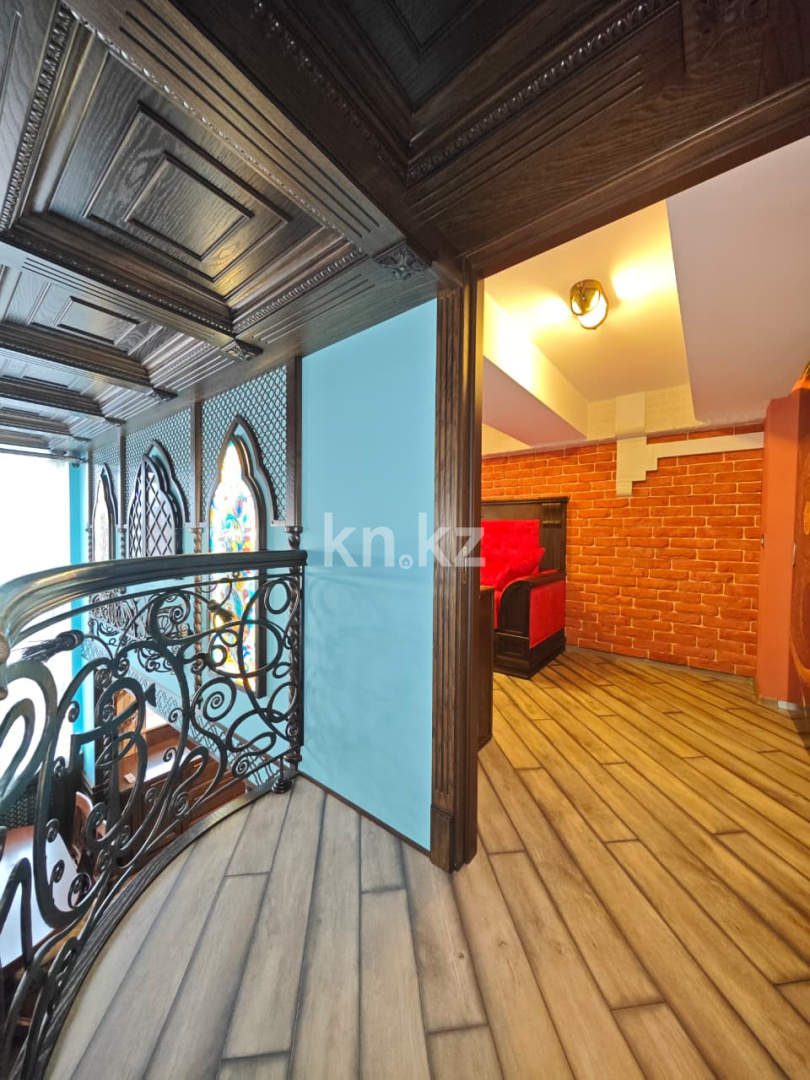 Продажа 3-комнатной квартиры, 96 м², ул. Ержанова, дом  18/6 - Продажа квартир в Караганде с фото фото 14 из 23