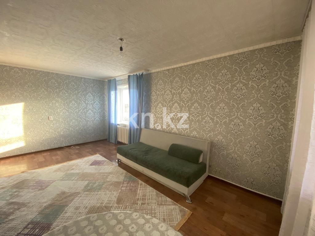 Продажа 2-комнатной квартиры, 45 м², мкр-н 12 - Продажа квартир в Караганде фото 1 из 11