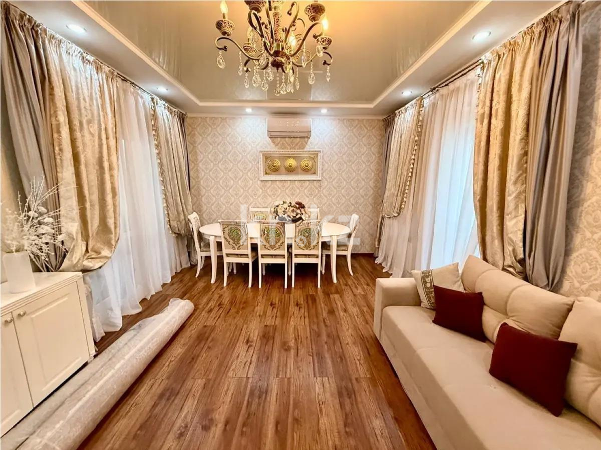 Продажа 3-комнатной квартиры, 109.1 м², ул. Кенесары хана, дом  54/1 - Продажа квартир в Алматы без посредников с фото фото 1 из 4
