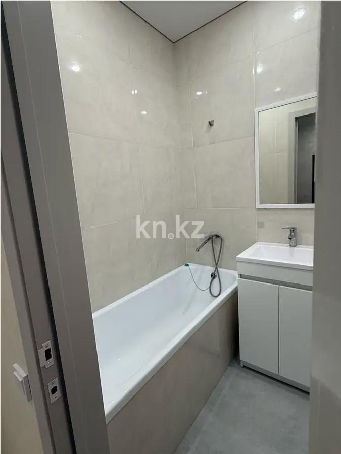 Продажа 2-комнатной квартиры, 50.5 м², ул. Омарова, дом  2 в Астане - фото 4