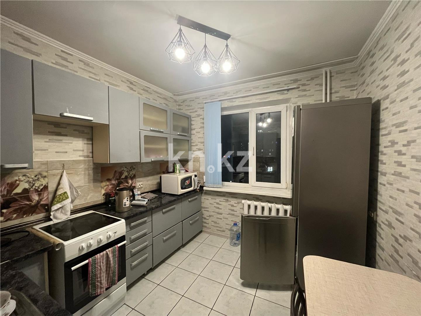 Продажа 2-комнатной квартиры, 54 м², мкр-н Степной-4 - Продажа квартир в Караганде фото 1 из 16