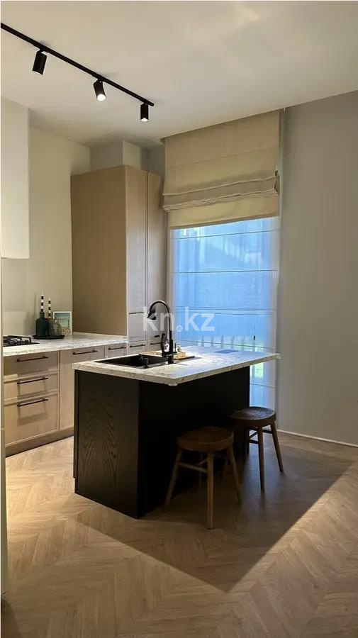 Продажа 3-комнатной квартиры, 130 м², пр. Аль-Фараби, дом  116/28 в Алматы - фото 4