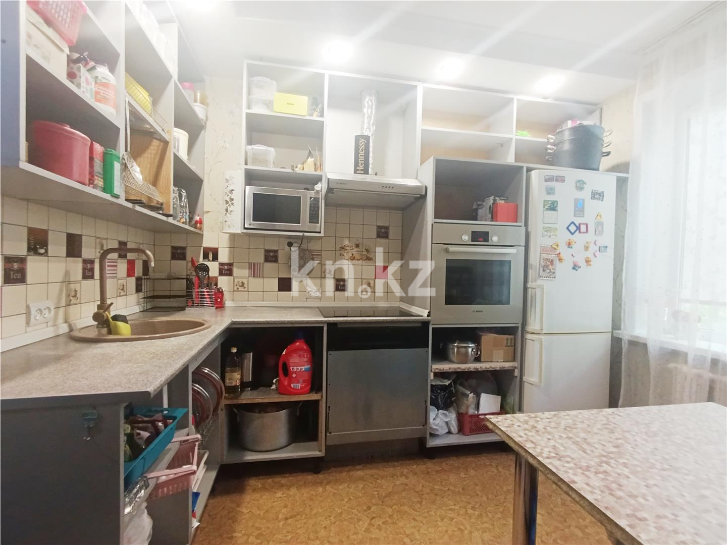 Продажа 2-комнатной квартиры, 52 м², мкр-н 22, дом  30 - Продажа квартир в Караганде фото 1 из 14