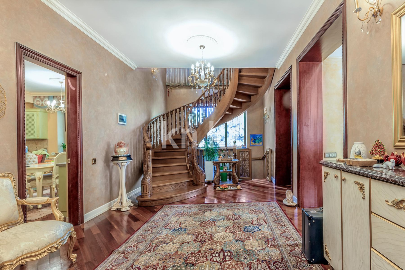 Продажа 7-комнатного дома, 477 м², ул. Рауан в Алматы - фото 12