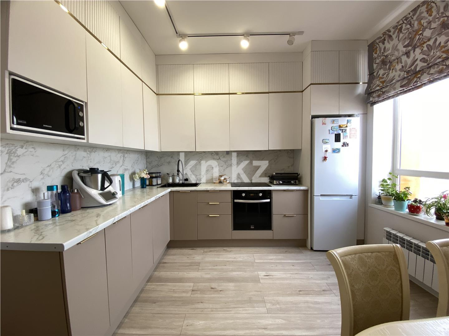 Продажа 2-комнатной квартиры, 72.1 м², ул. Токпанова в Астане - фото 5