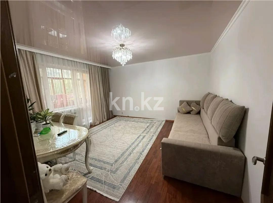 Продажа 3-комнатной квартиры, 64 м², мкр-н Гульдер-1, дом  22 - Продажа  трехкомнатных квартир в Караганде без посредников фото 1 из 4