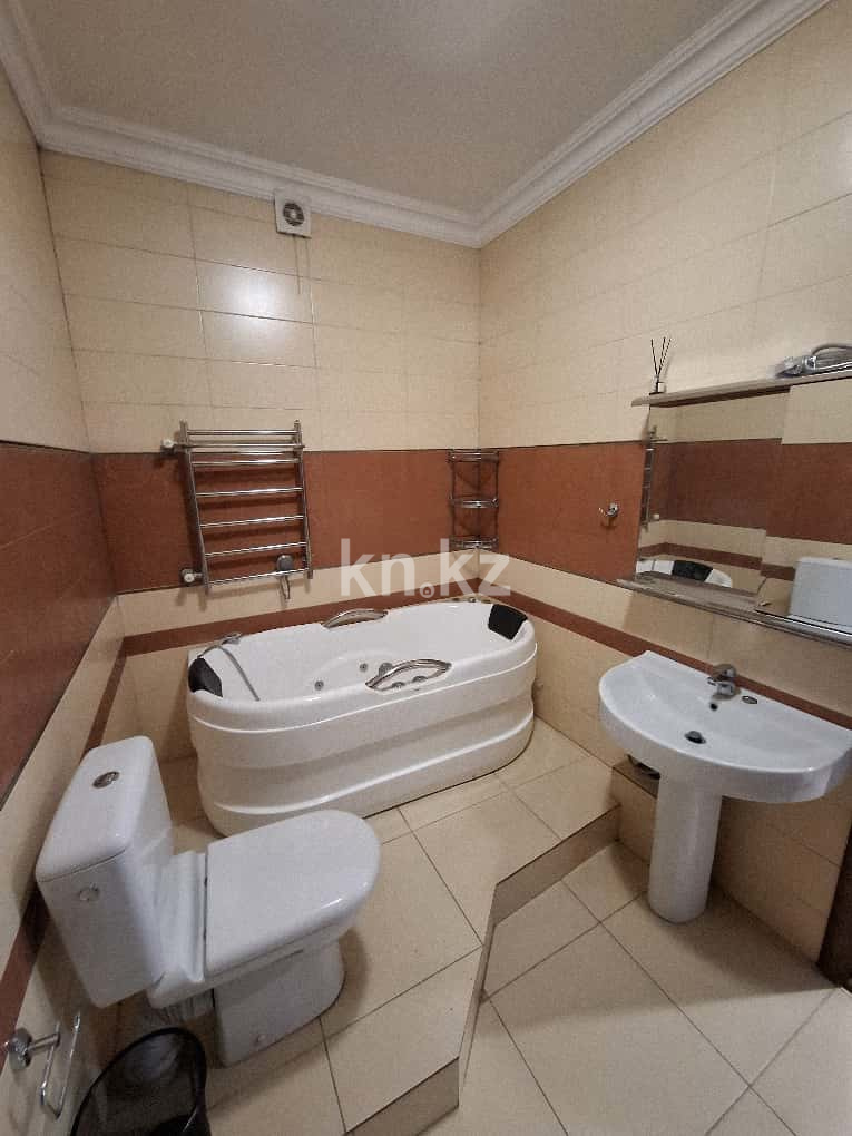 Аренда 4-комнатной квартиры, 130 м² - Аренда недвижимости в Алматы фото 16 из 19