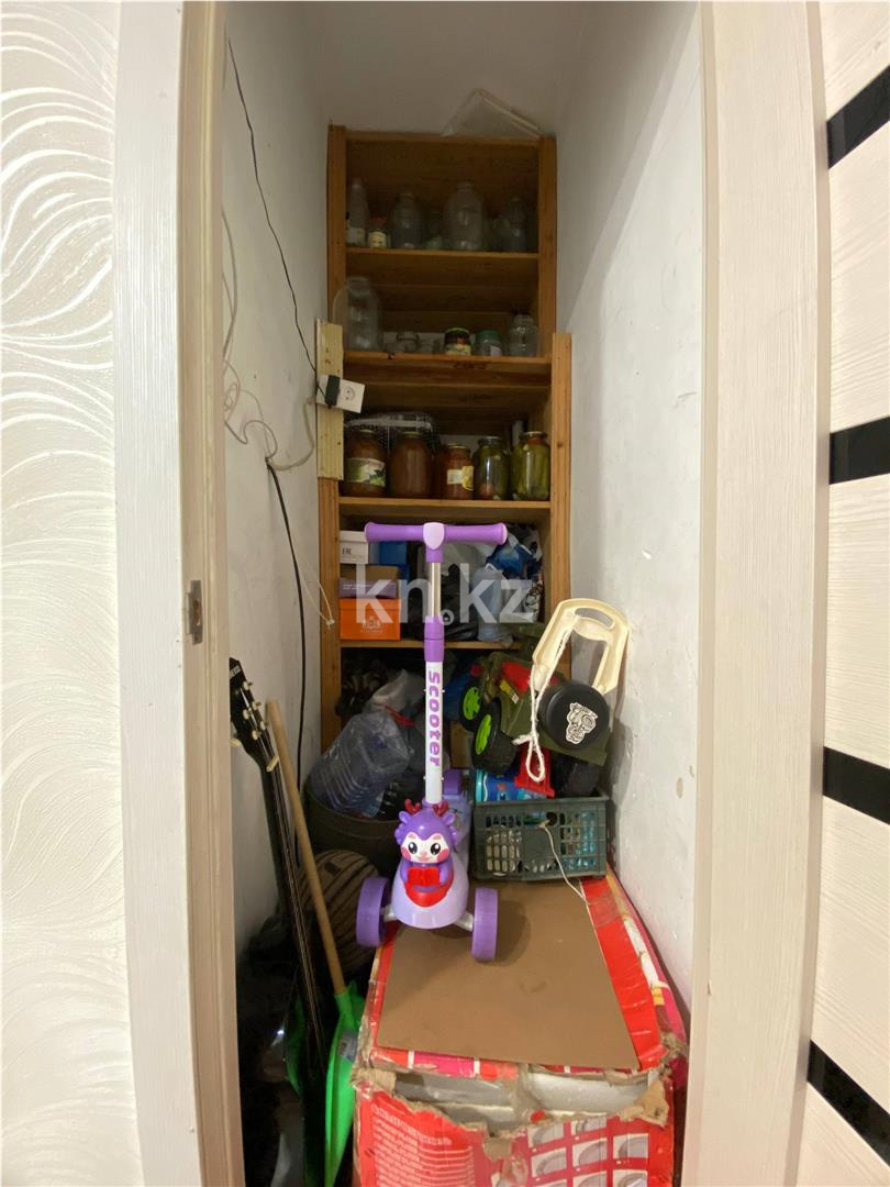 Продажа 4-комнатной квартиры, 90 м², мкр. 8-й мкр. - Продажа квартир в Темиртау фото 17 из 21