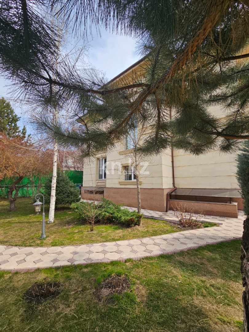 Продажа 6-комнатного дома, 600 м², ул. Оспанова - Продажа домов, коттеджей в Казахстане фото 6 из 15